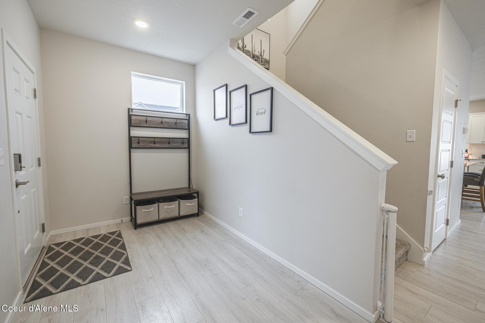 3061 North Allison Street Post Falls, ID 83854 - Photo 7 of 21 Entry