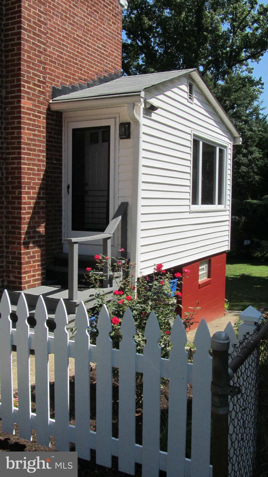 604 Pershing Drive Silver Spring, MD 20910 - Photo 24 of 28 Exterior (General)