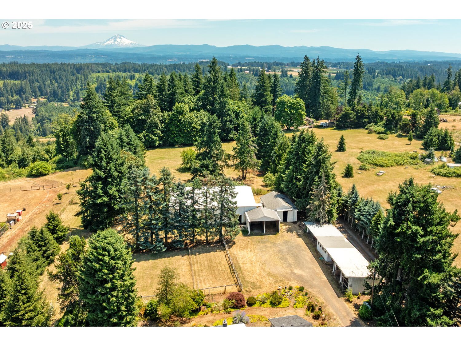 20068 South Ridge Road Oregon City, OR 97045 - Photo 45 of 47 a view of a city