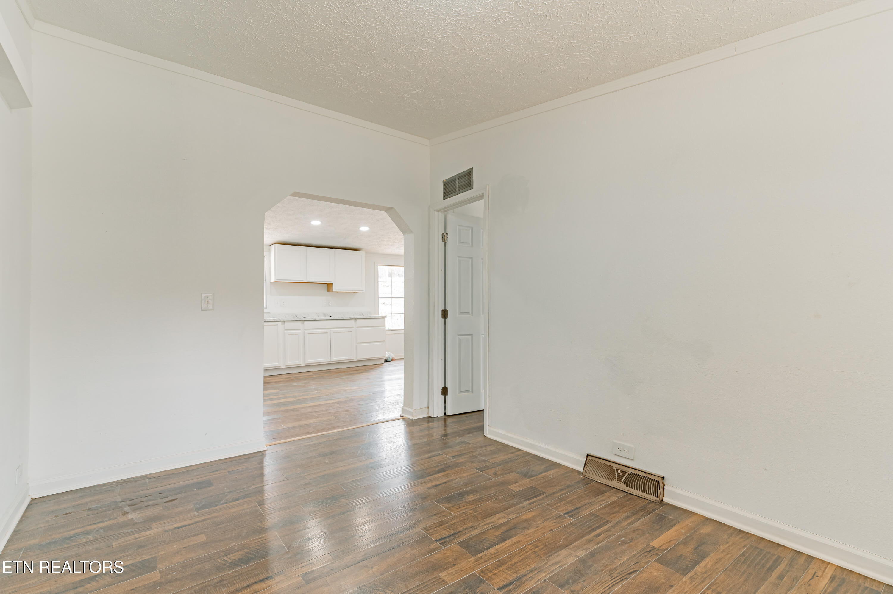 932 Woods Hollow Road Decatur, TN 37322 - Photo 6 of 29 Dining Room