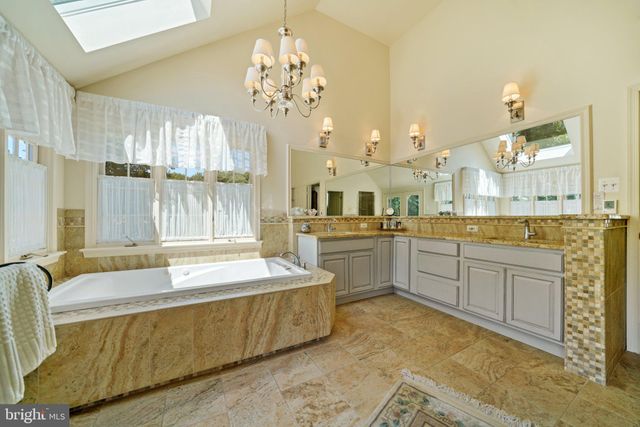 $825,000 | 997 Centennial Drive, West Chester, PA 19382