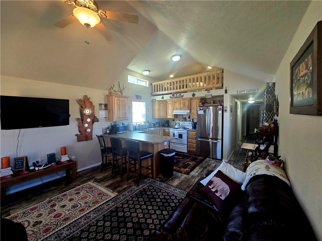 2493 Nye Road Nye, MT 59061 - Photo 16 of 44 Gallery Image 16