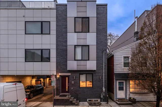 $4,900 | 1121 Earl Street, Philadelphia, PA 19125