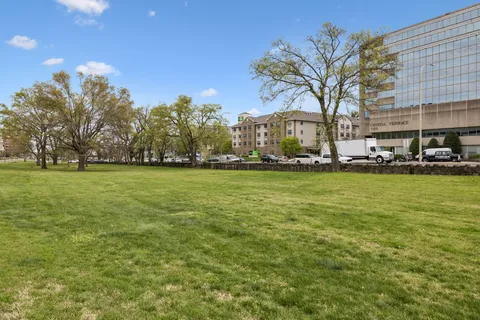 $380,000 | 3314 West End Avenue, Unit 601, Nashville, TN 37203