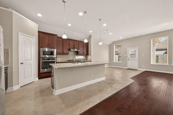 $2,150 | 107 Angel Hollow Lane, Rosenberg, TX 77469