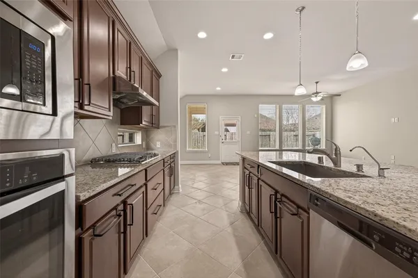 $2,150 | 107 Angel Hollow Lane, Rosenberg, TX 77469