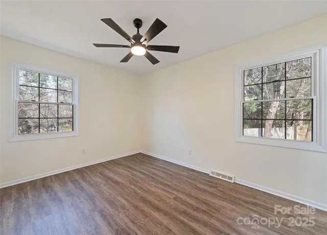 $369,000 | 129 Willow Brook Road, Hendersonville, NC 28792