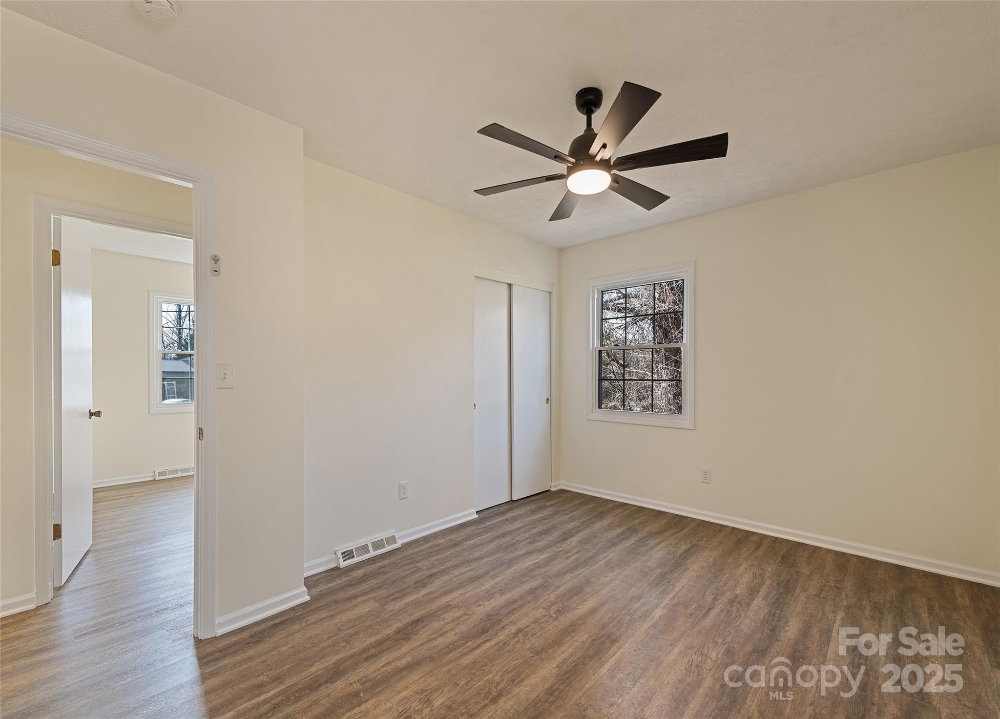 129 Willow Brook Road Hendersonville, NC 28792 - Photo 14 of 27