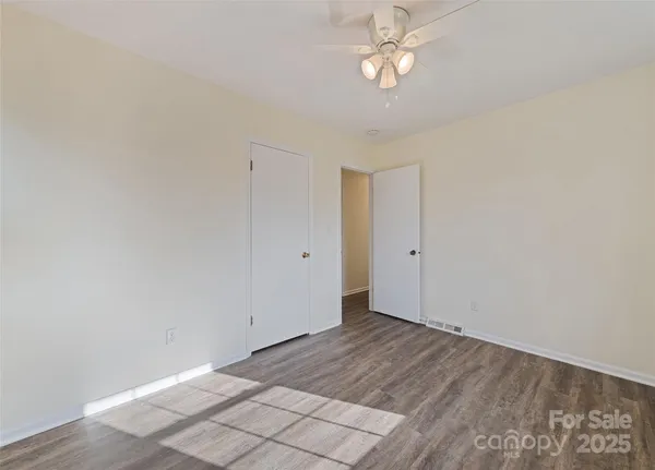 $359,990 | 129 Willow Brook Road, Hendersonville, NC 28792