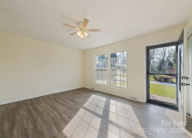 $369,000 | 129 Willow Brook Road, Hendersonville, NC 28792