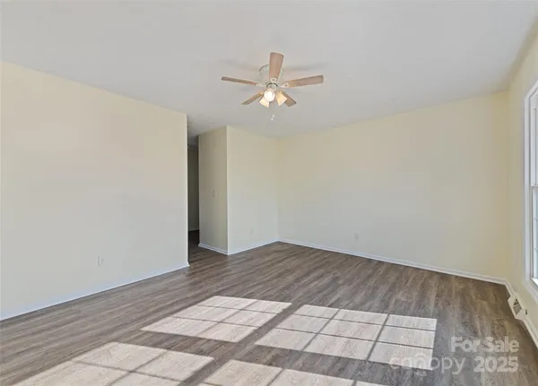 $359,990 | 129 Willow Brook Road, Hendersonville, NC 28792
