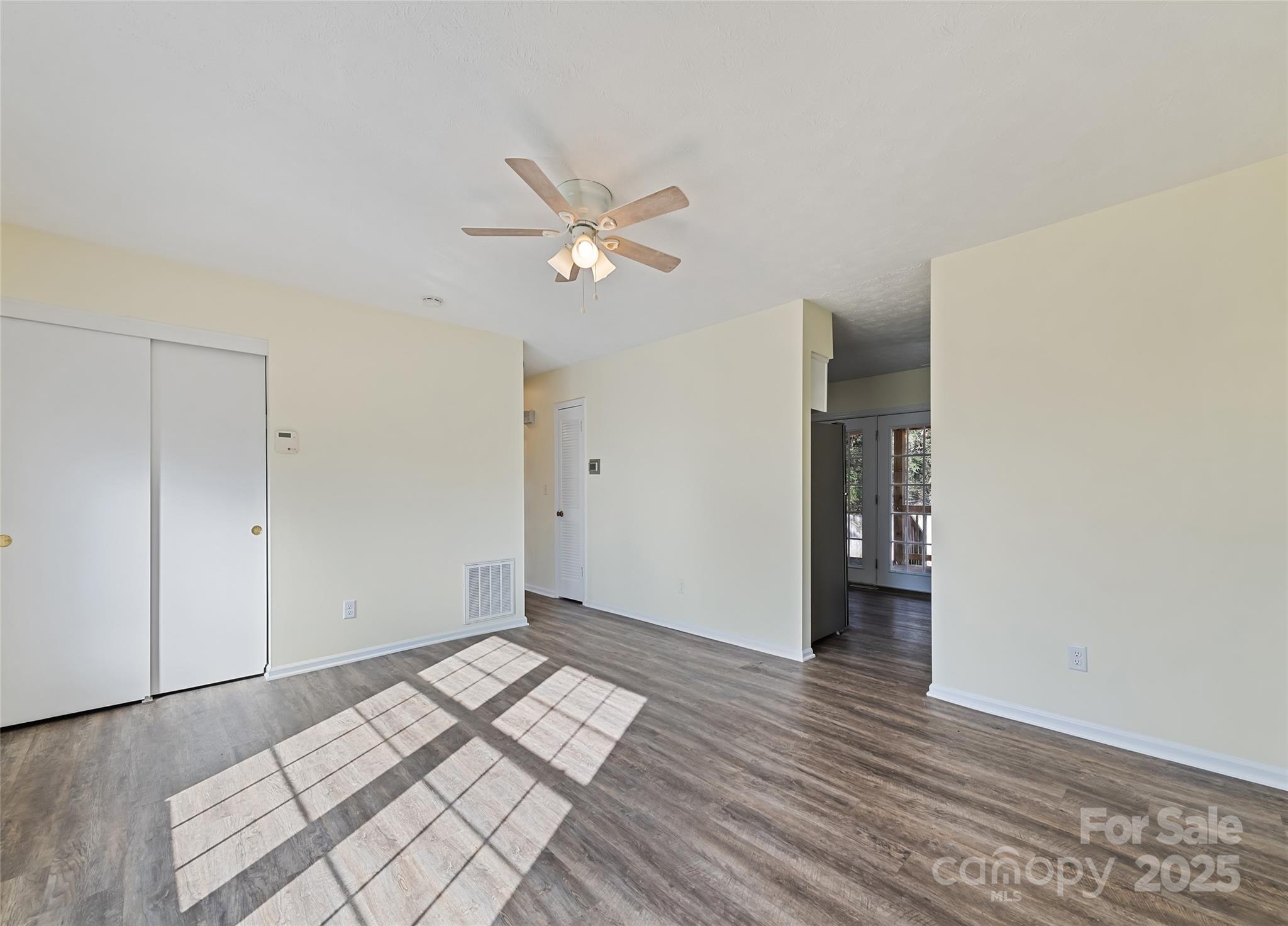 129 Willow Brook Road Hendersonville, NC 28792 - Photo 6 of 27