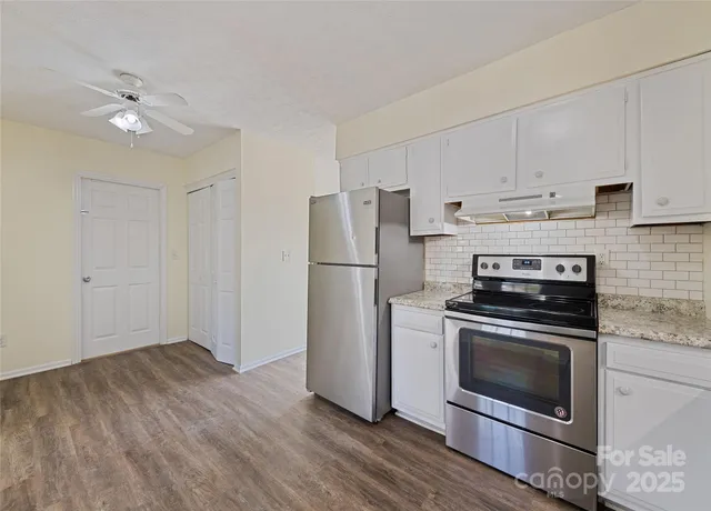 $369,000 | 129 Willow Brook Road, Hendersonville, NC 28792