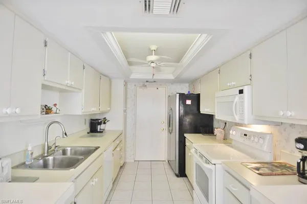 $3,500 | 1100 South Collier Boulevard, Unit 721, Marco Island, FL 34145