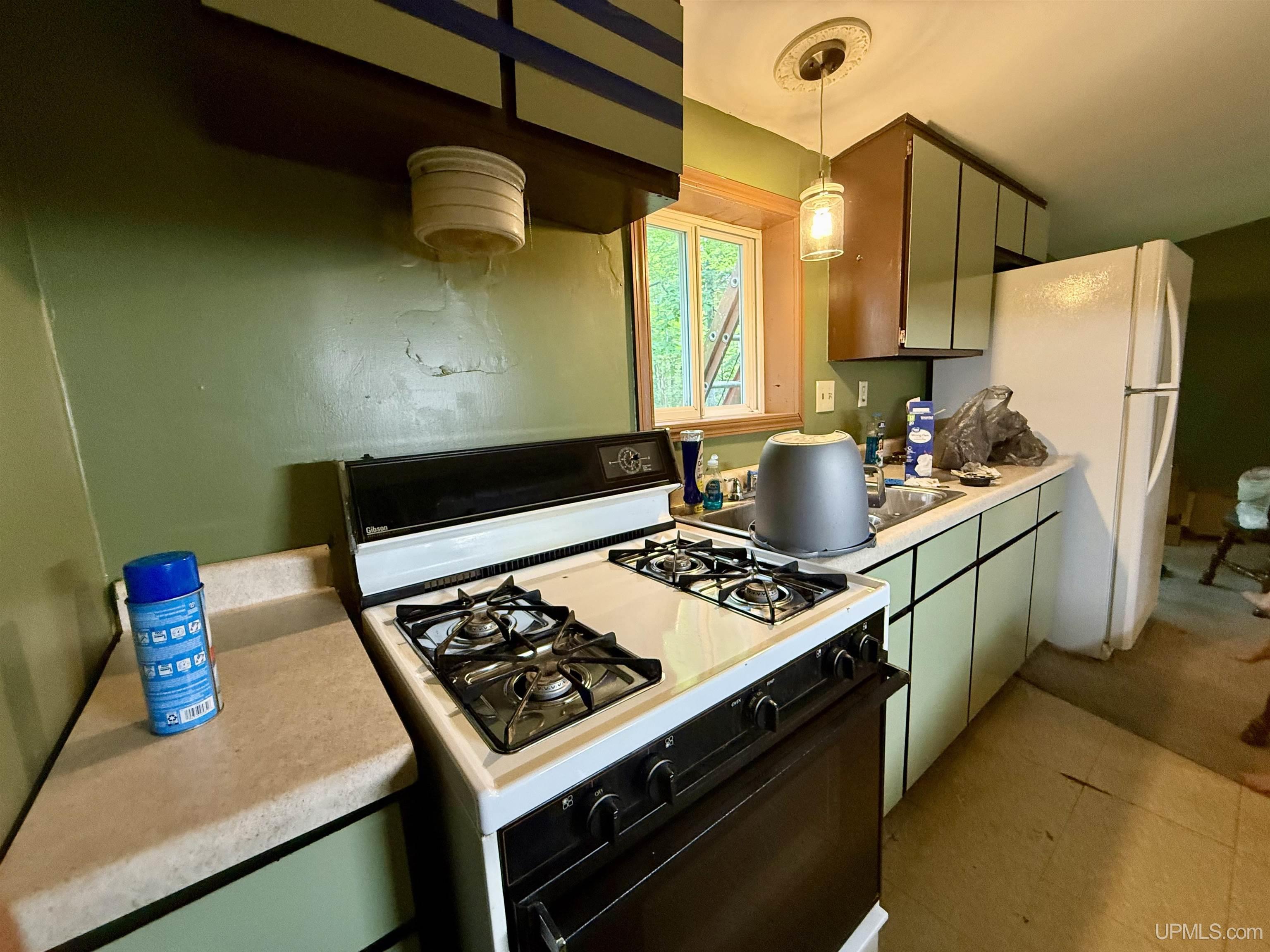 4708 North Lake Road South Florence, WI 54121 - Photo 4 of 15