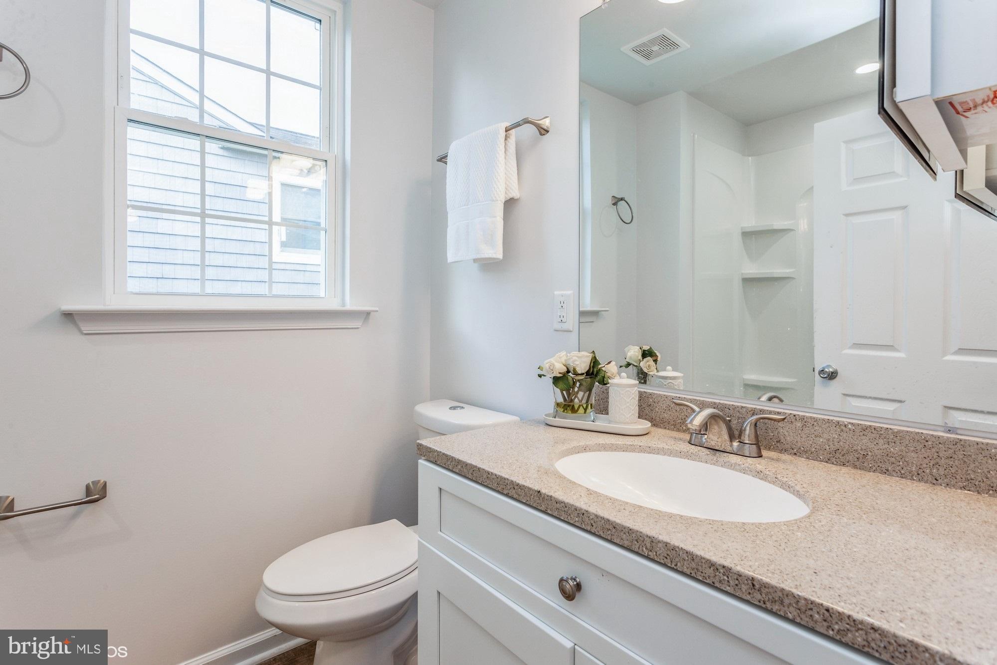 227 Arundel Road Pasadena, MD 21122 - Photo 20 of 37 Main Level Full Bath