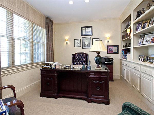287 Langley Road, Unit 16 Newton, MA 02459 - Photo 13 of 29