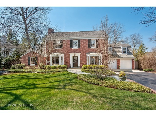 330 Locust Road Winnetka, IL 60093 - Photo 1 of 25 Gallery Image 1