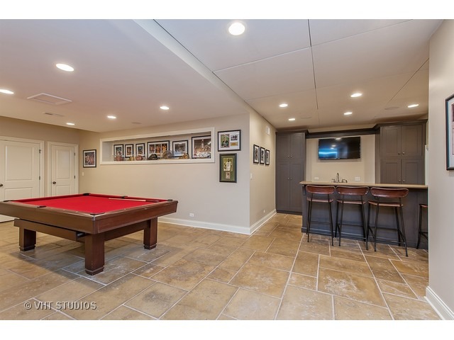 330 Locust Road Winnetka, IL 60093 - Photo 18 of 25 Gallery Image 18