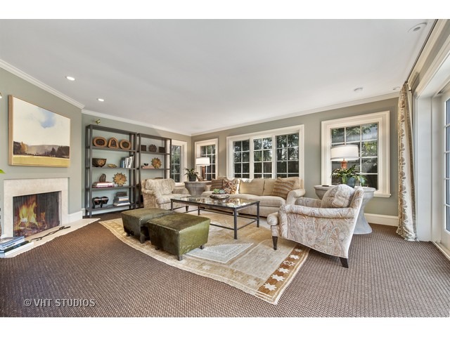 330 Locust Road Winnetka, IL 60093 - Photo 10 of 25 Gallery Image 10
