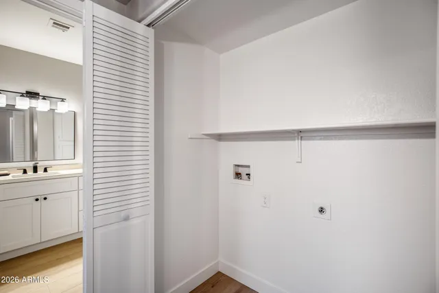 $299,990 | 1825 West Ray Road, Unit 2070, Chandler, AZ 85224