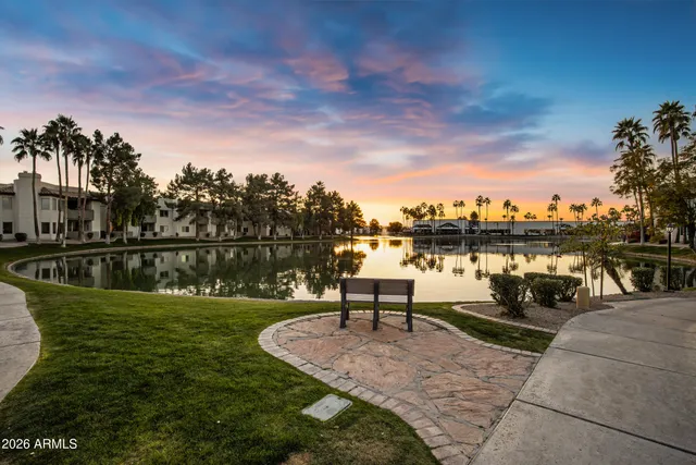 $299,990 | 1825 West Ray Road, Unit 2070, Chandler, AZ 85224