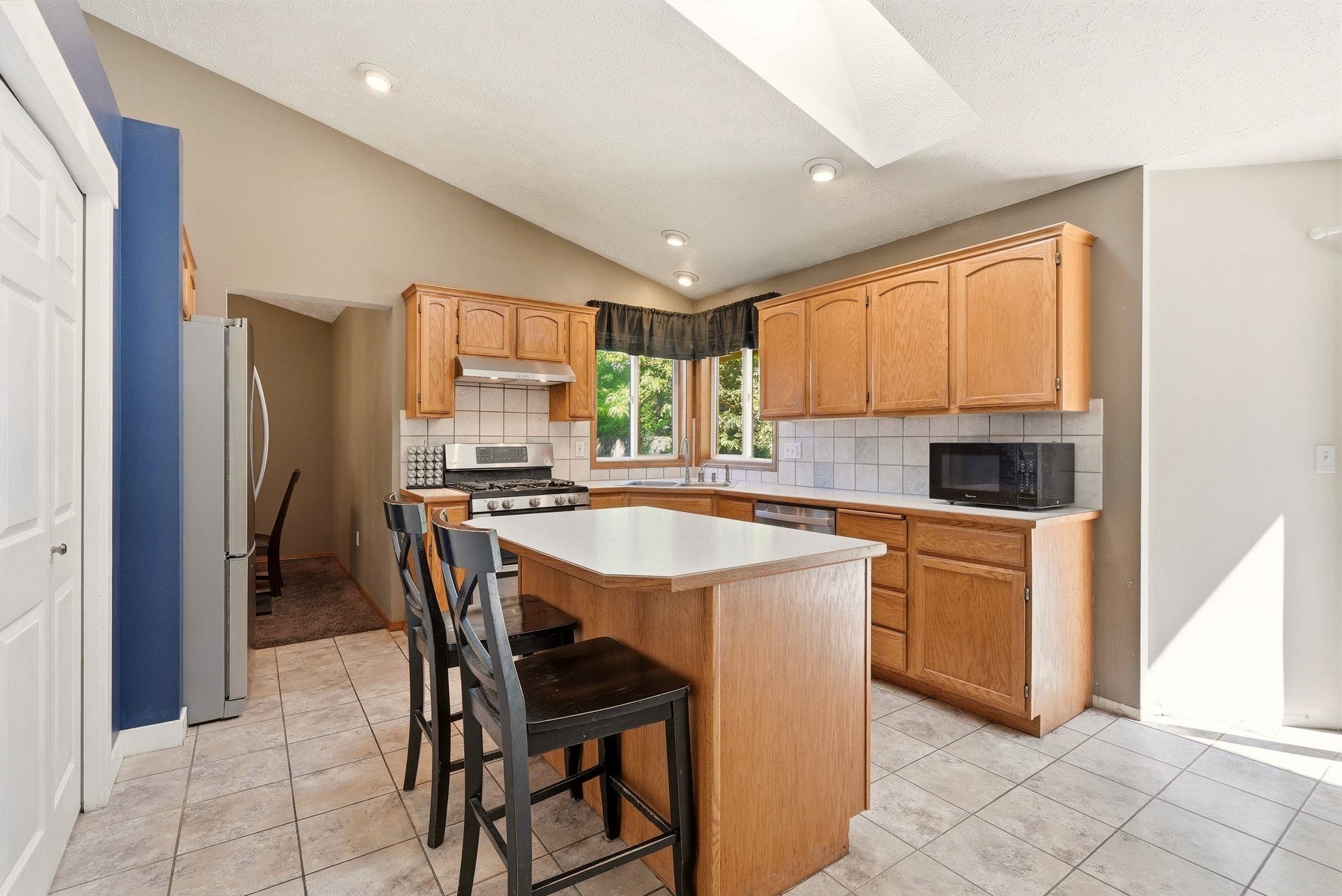 4417 East Woodglen Road Mead, WA 99021 - Photo 11 of 47