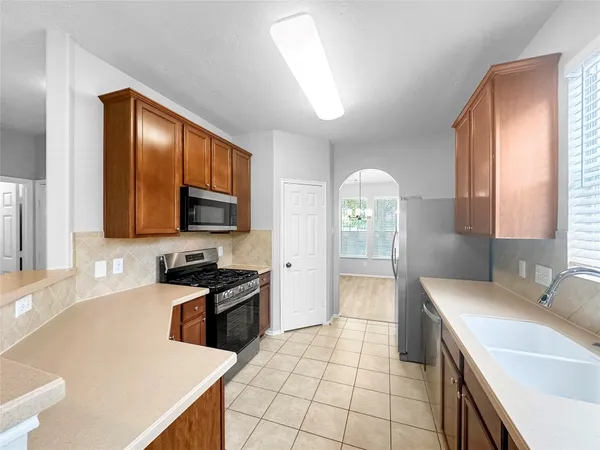 $2,225 | 20146 Jasper Oaks Drive, Cypress, TX 77433