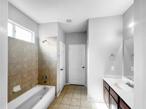 $2,225 | 20146 Jasper Oaks Drive, Cypress, TX 77433