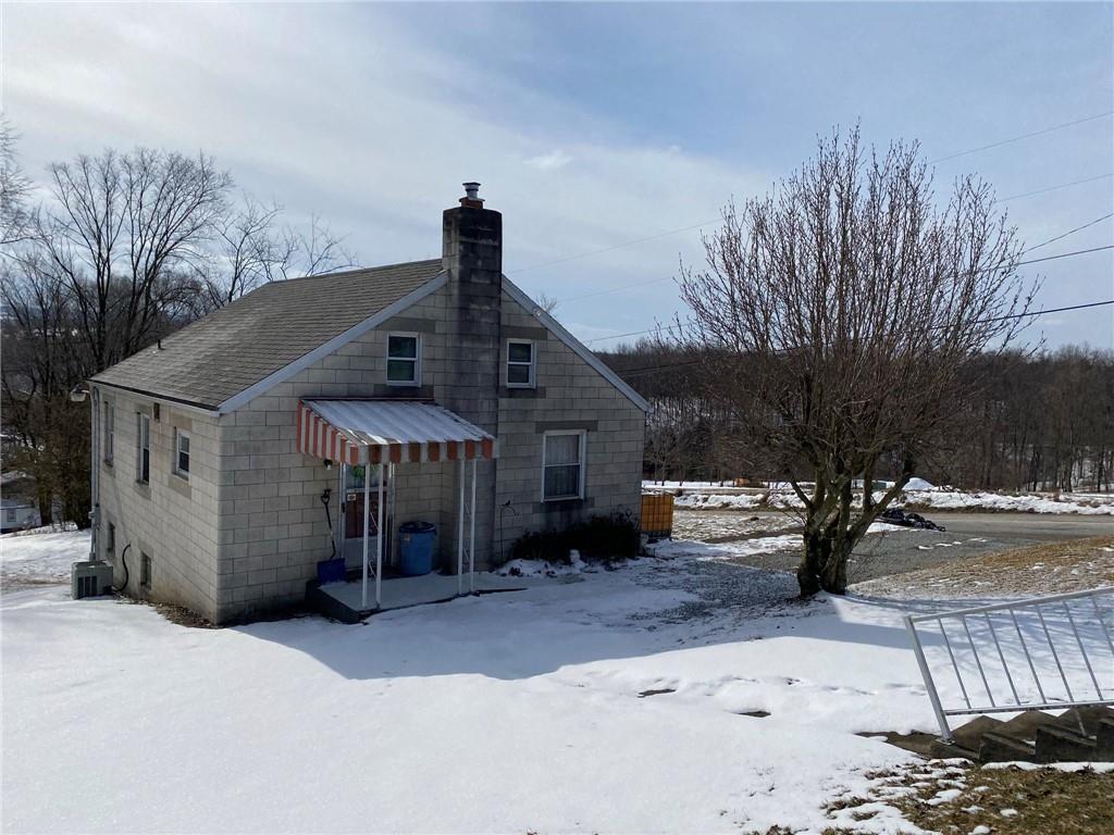 176 Leisenring Vanderbilt Road Vanderbilt, PA 15486 - Photo 2 of 22 Gallery Image 2