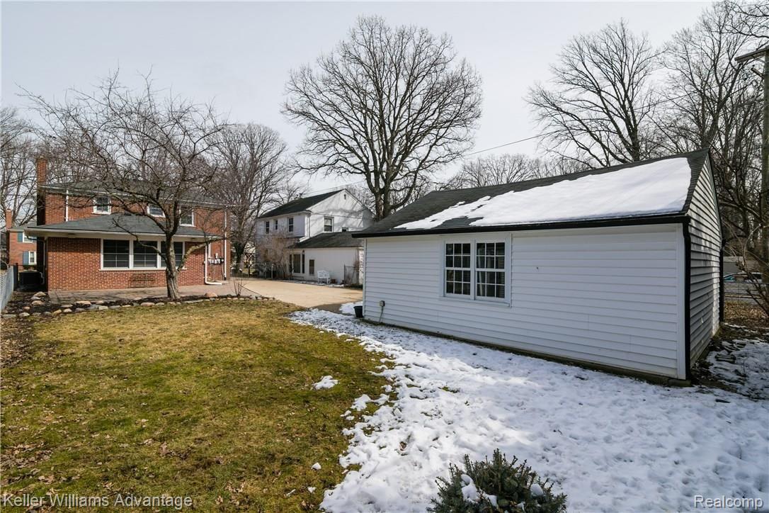 1911 Littlestone Road Grosse Pointe, MI 48236 - Photo 30 of 33 1911 Littlestone Rd-33.jpg