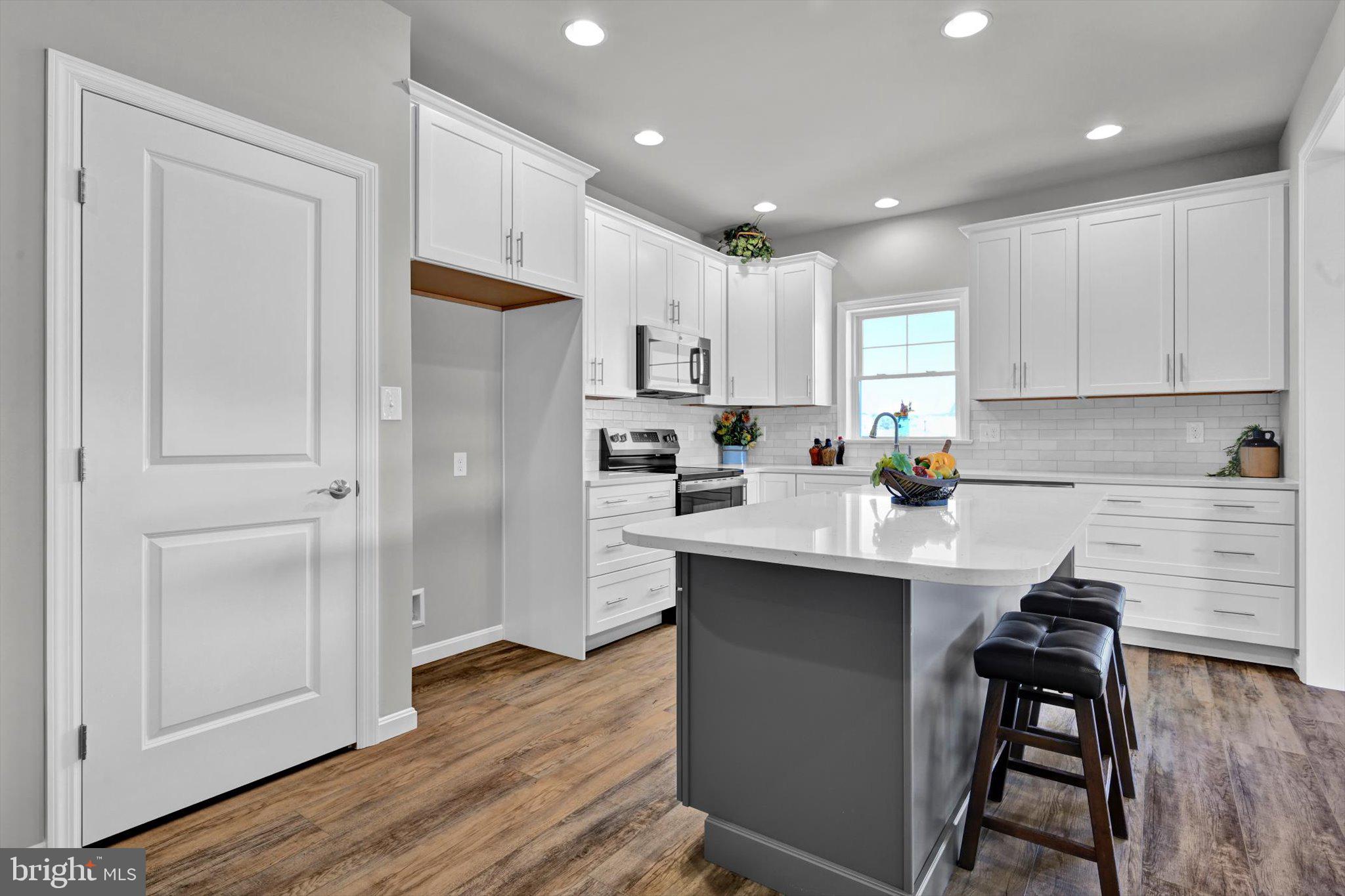 316 Ridgefield Drive Elizabethtown, PA 17022 - Photo 6 of 37 Gallery Image 6