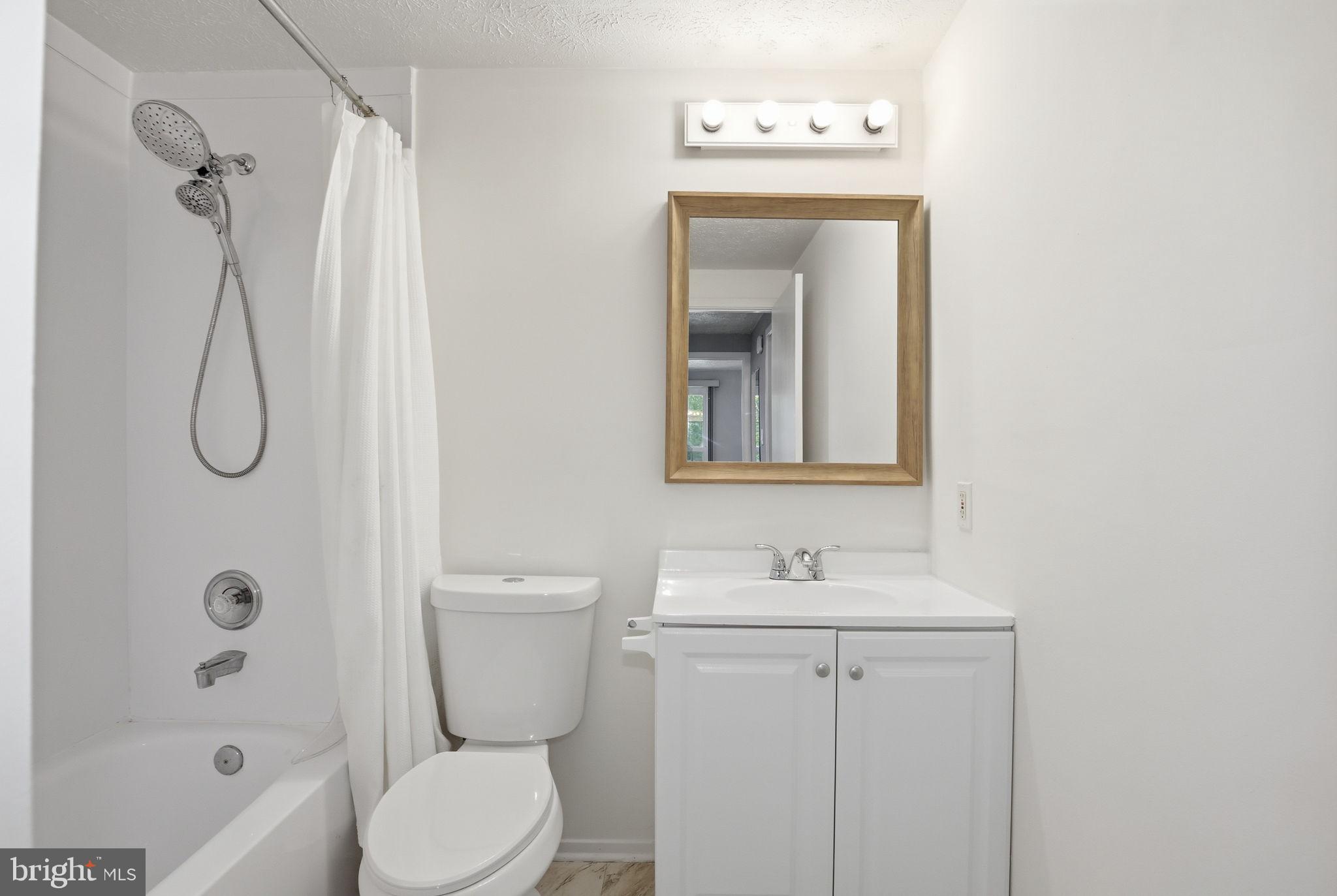 7625 R Sheffield Green Way Lorton, VA 22079 - Photo 14 of 28