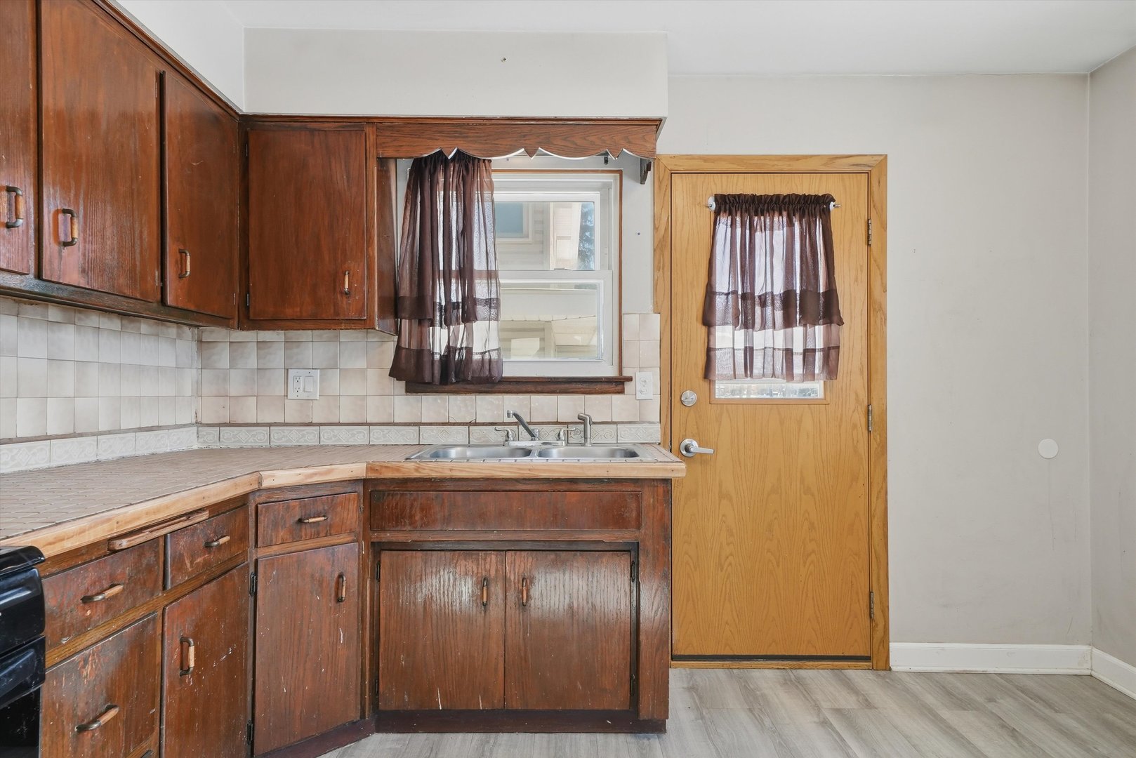 801 Main Street Bensenville, IL 60106 - Photo 10 of 33