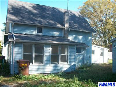 210 Walnut Street Butler, IN 46721 - Photo 2 of 4