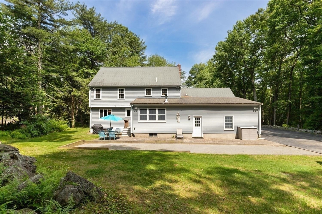 83 Willow Ridge Road North Andover, MA 01845 - Photo 29 of 42