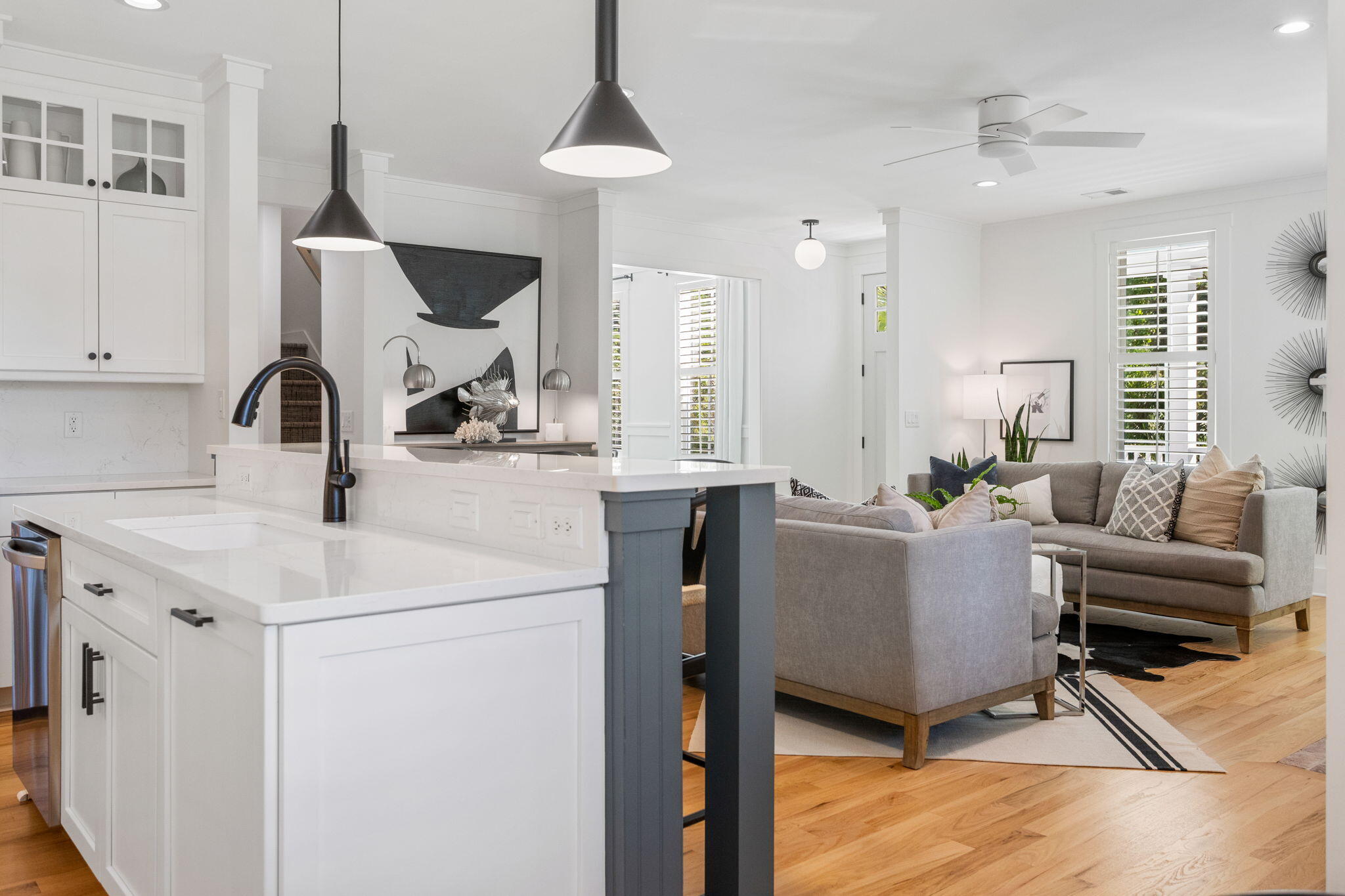 343 Bridgetown Pass Mount Pleasant, SC 29464 - Photo 13 of 47 Open & Bright