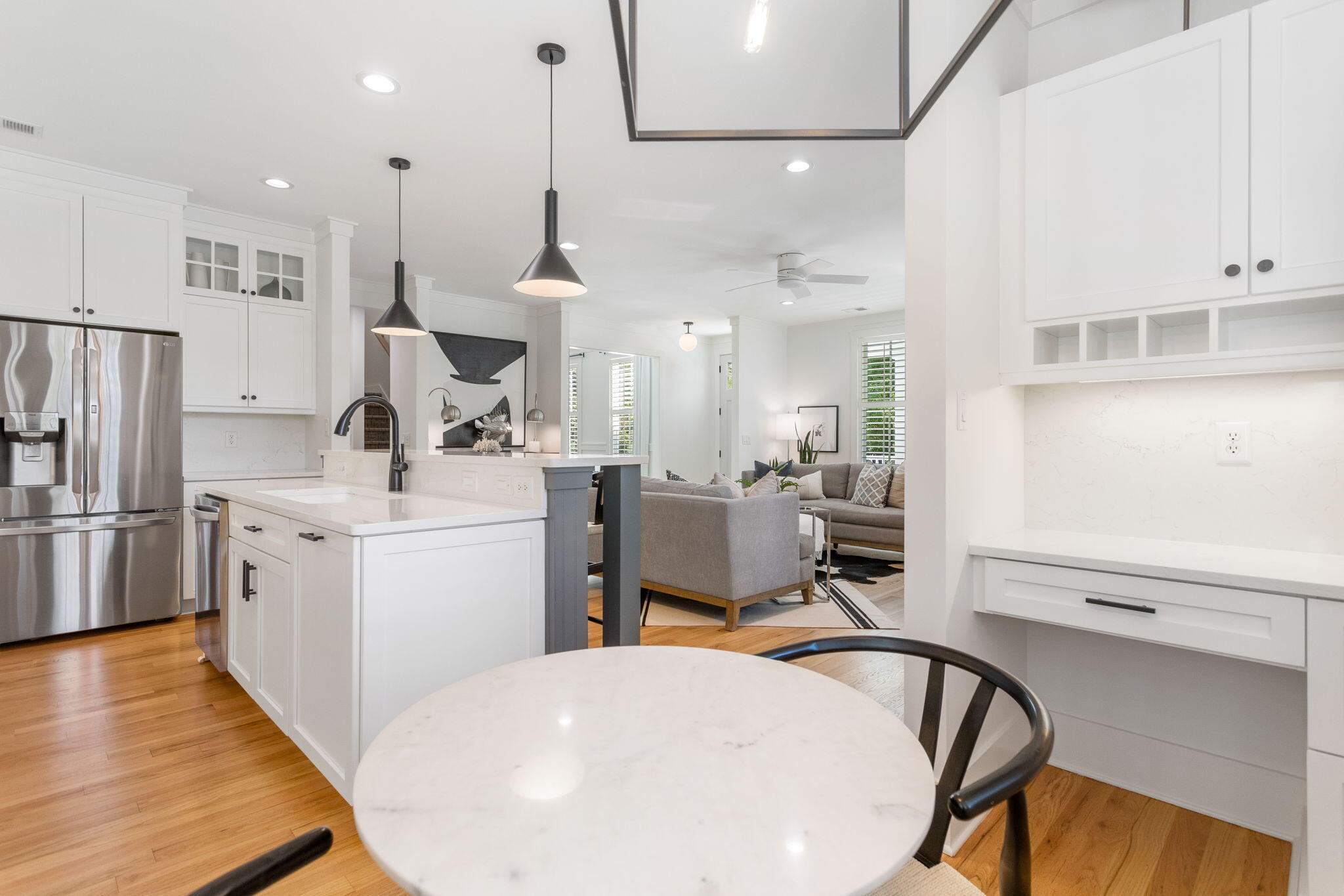 343 Bridgetown Pass Mount Pleasant, SC 29464 - Photo 15 of 47 Eat-in Kitchen & Desk