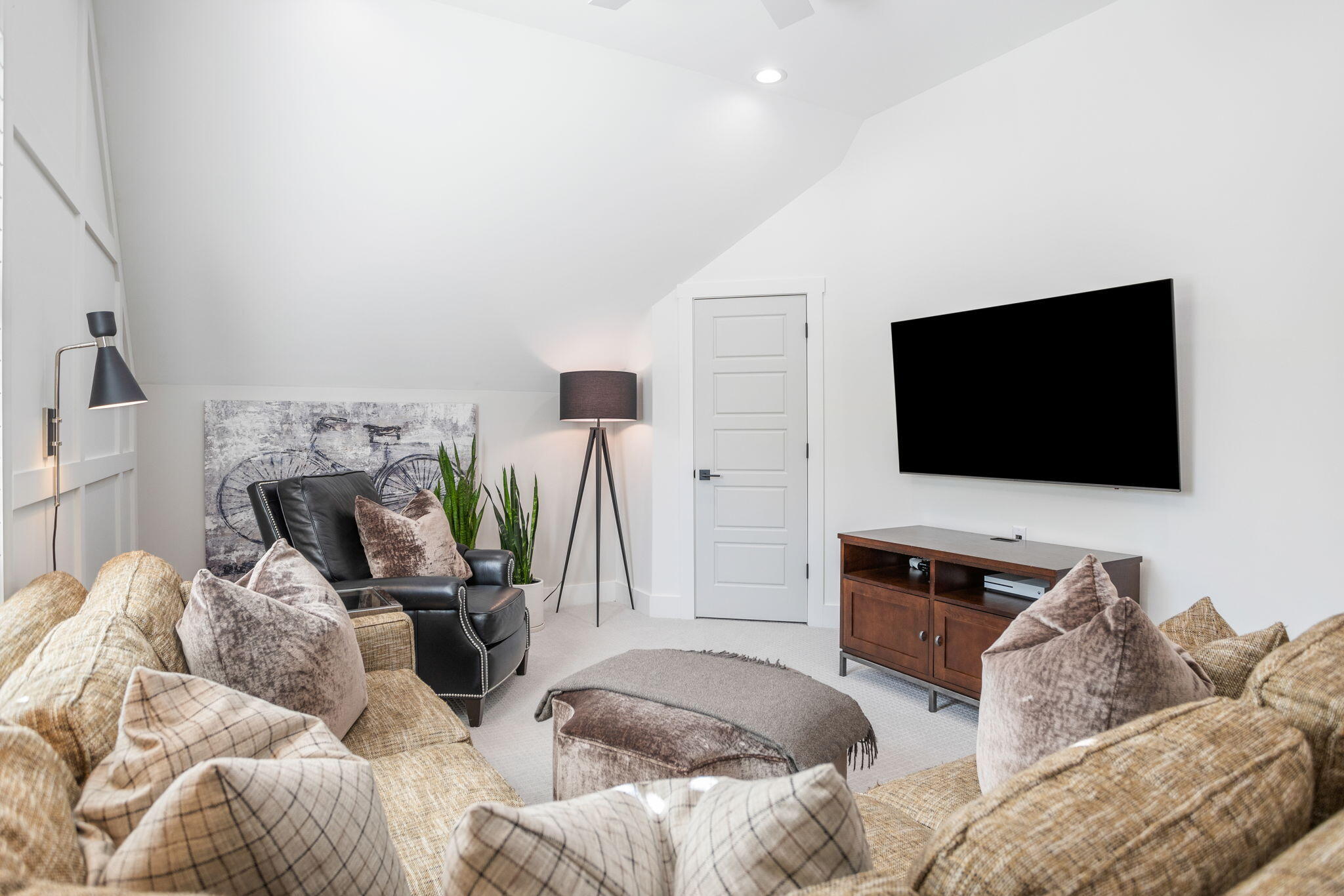 343 Bridgetown Pass Mount Pleasant, SC 29464 - Photo 26 of 47 Bedroom 4 / Flex space