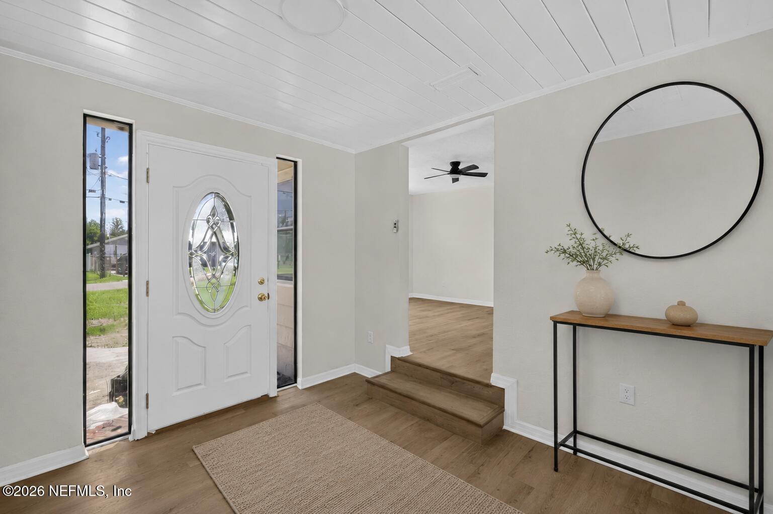 755 Valley Forge Road Jacksonville, FL 32208 - Photo 9 of 47 Entryway sitting area