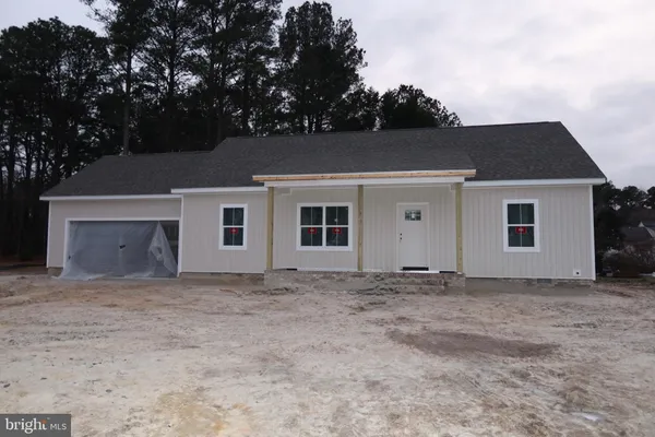 $379,900 | 129 Holly Hill Court, Fruitland, MD 21826