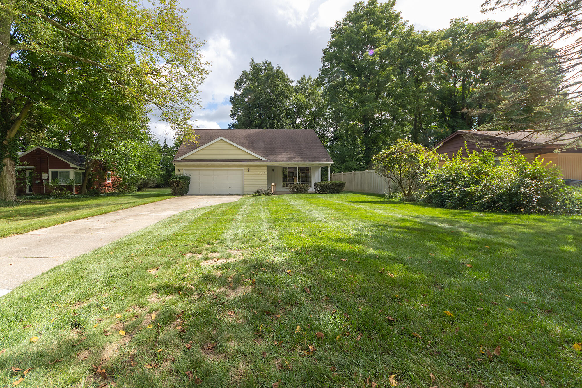4439 Old Colony Road Kalamazoo, MI 49008 - Photo 1 of 30 Old_Colony_Rd_4439_01