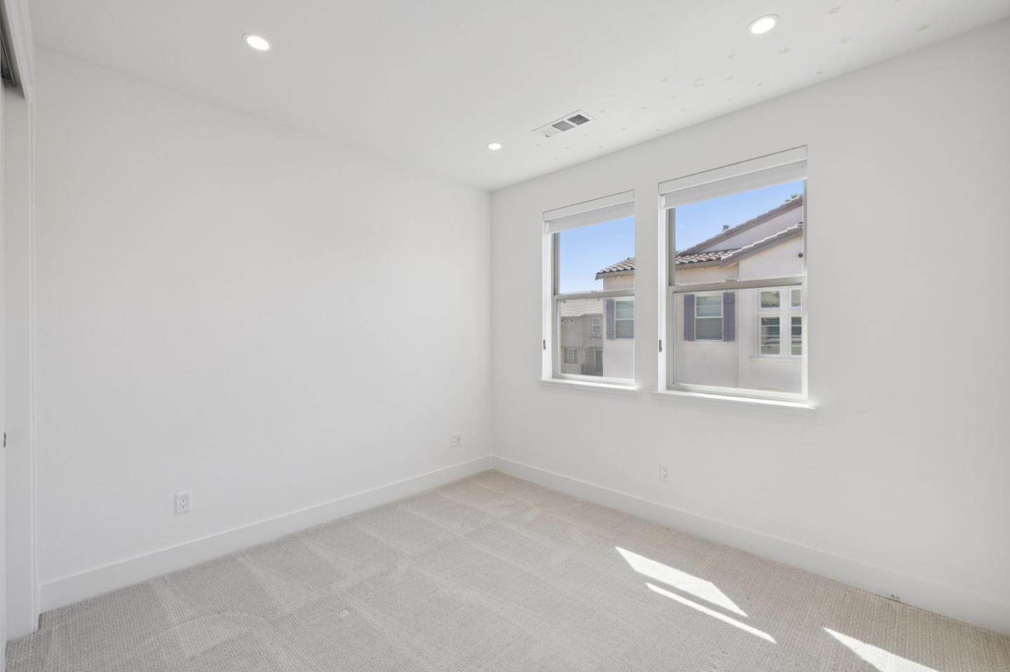 1373 West Middlefield Road Mountain View, CA 94043 - Photo 29 of 41 Gallery Image 29