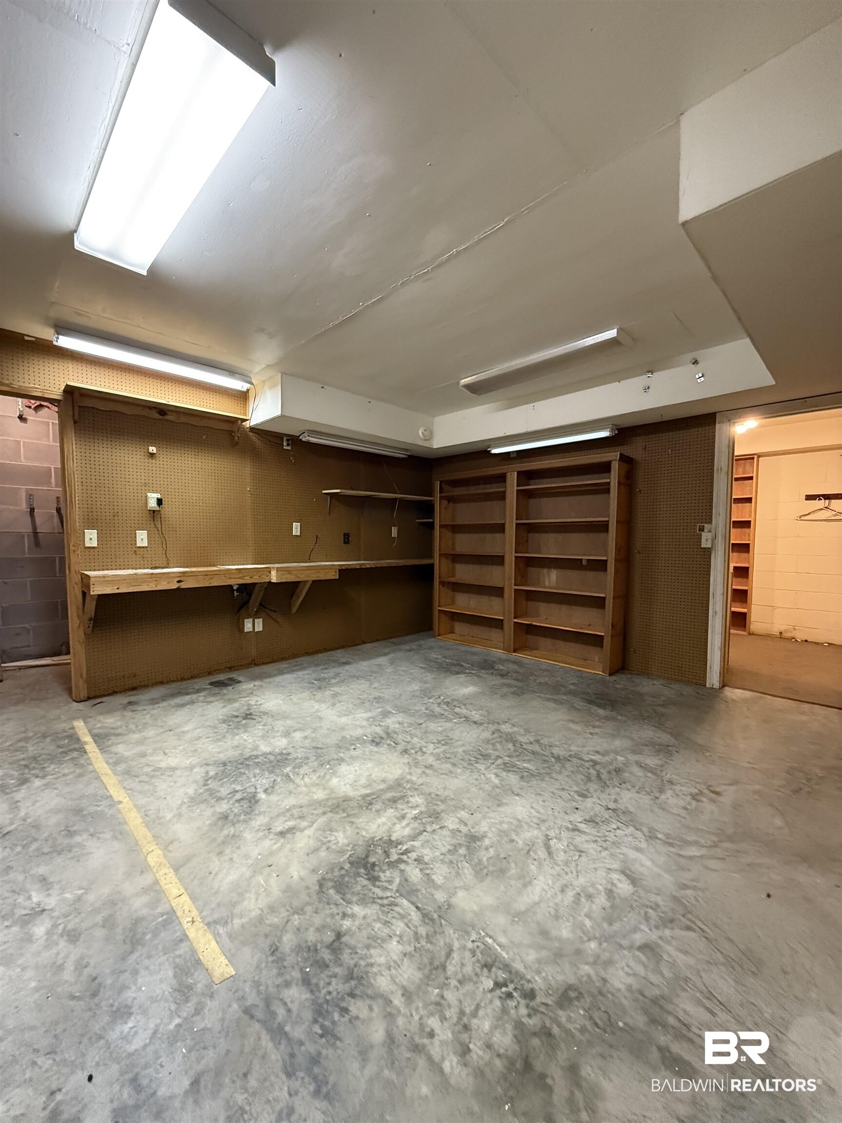 295 Norwood Road Monroeville, AL 36460 - Photo 29 of 32 Garage with a workshop area