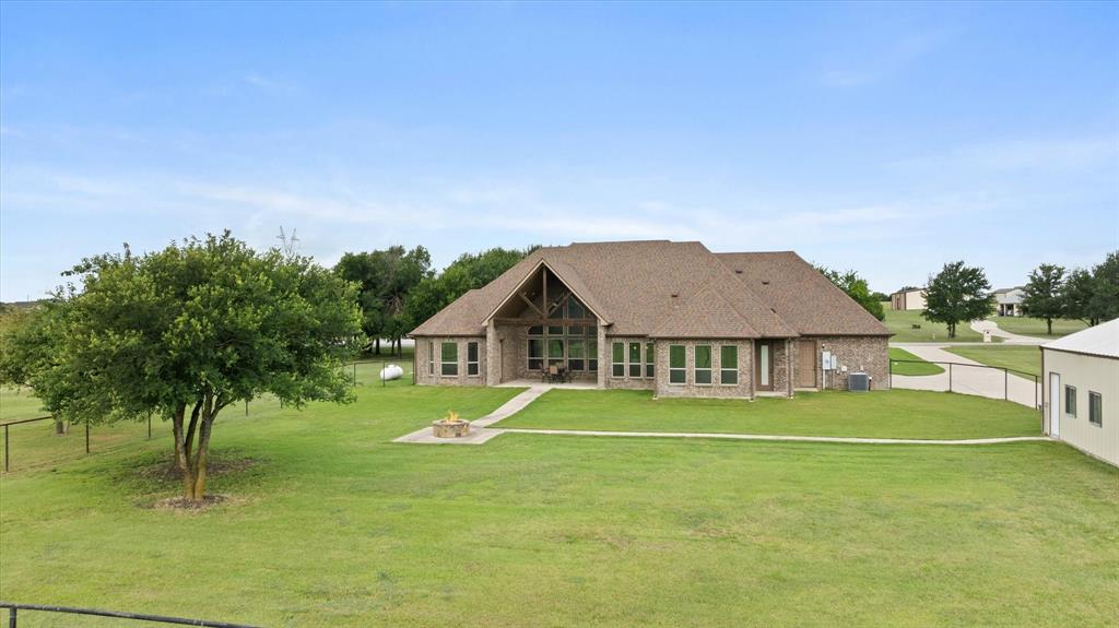 104 Rattling Antler Court Azle, TX 76020 - Photo 34 of 38