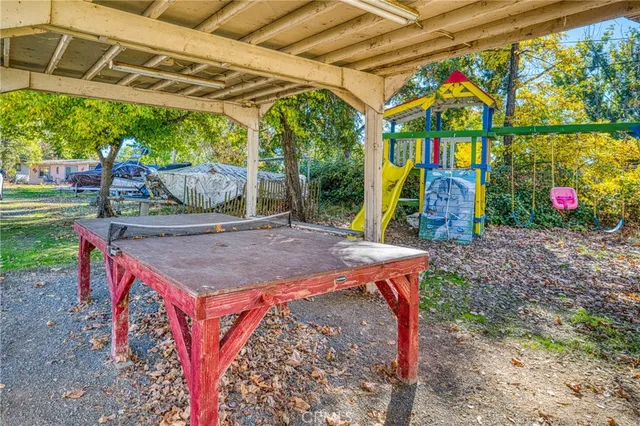 a view of outdoor space