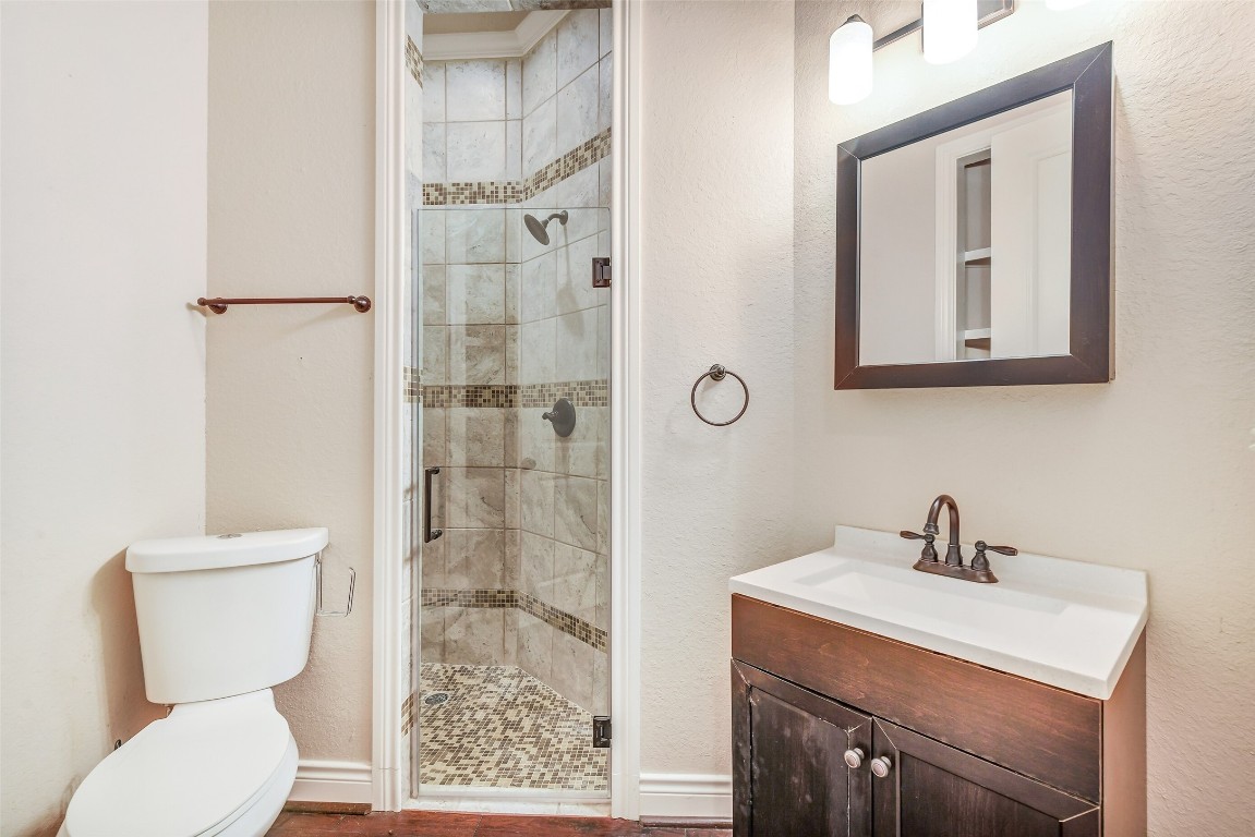 41545 Farm To Market 3346 Hempstead, TX 77445 - Photo 20 of 49 a bathroom with a toilet sink and shower