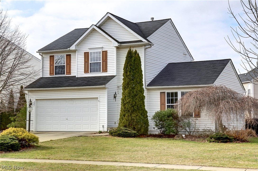 225 Sandstone Ridge Way Berea, OH 44017 - Photo 2 of 33 Gallery Image 2