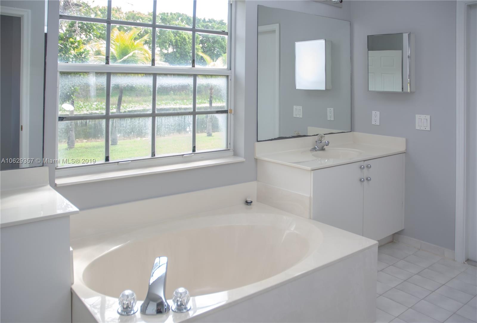 1156 Cedar Falls Drive Weston, FL 33327 - Photo 17 of 31