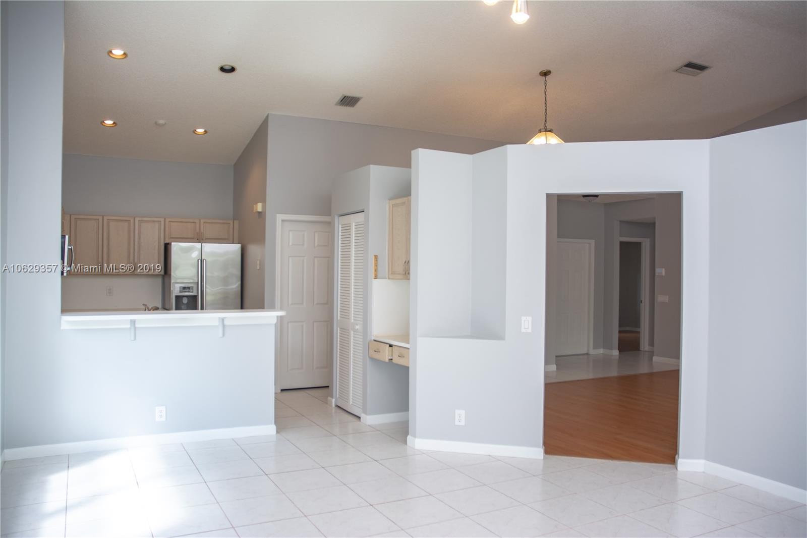 1156 Cedar Falls Drive Weston, FL 33327 - Photo 7 of 31